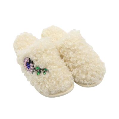 China Cushioning Factory Direct Sale Ladies Fluffy Soft Lightweight Warm House Slippers Anti-slip fashional fur winter Slippers for sale