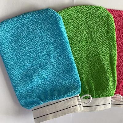 China EXFOLIATE soft, skin-friendly exfoliating bath gloves for sale