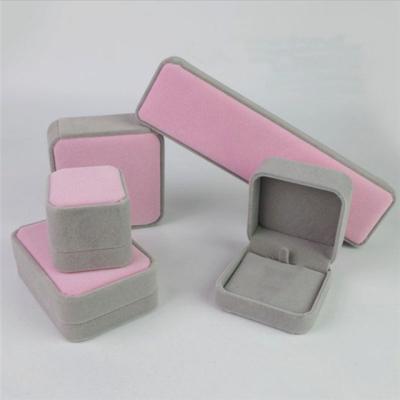 China Gray Velvet Packaging Jewelry Ring Exquisite Velvet Box Necklace Bracelet Pendant Pink Box for sale