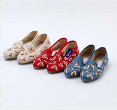 China Latest Comfort Design Lady Shoes Wholesale Without Laces for sale