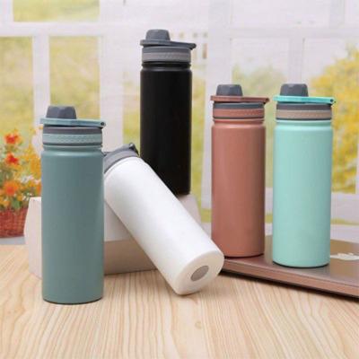 China Hot Sales 500ML PORTABLE Stainless Steel Water Bottle Outdoor Sports Portable Vacuum Insulated Water Bottle for sale