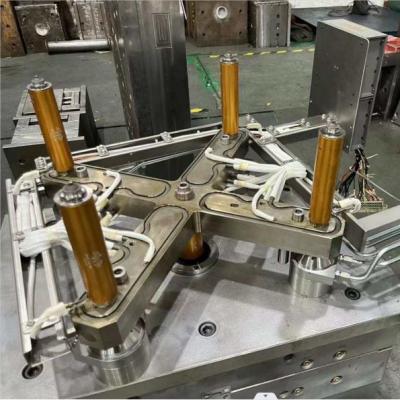 China Ndustry Use Cartridge Heater Channel Multi Cavity Mould Injection Plastic Housing Parts for sale