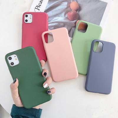 China Outdoor Accessories Latest Designs Luxury Liquid Fashionable Silicone Smart Phone Case for sale