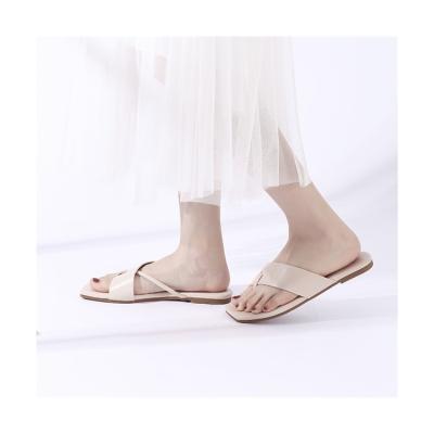 China New 2021 Wholesale Breathable PU Jelly Sandal Rubber Material Temperament Shoes Yellow Women Slippers for sale