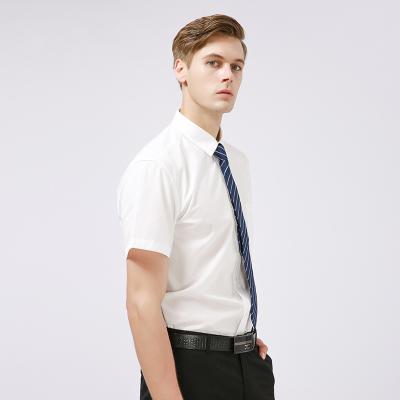 China Anti-wrinkle White Mens Short Sleeve Dress Shirt With OEM Service for sale