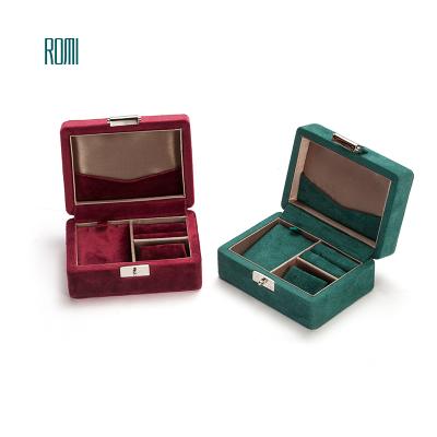 China Custom Luxury ROMI Hot Sales Romantic Dark Green Velvet Jewelery Package Paper Jewelry Box With Lock For Women for sale