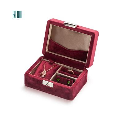 China ROMI Custom Romantic Luxury Suede Ring Pendant Handmade Necklack Bracelet Dark Green Jewelry Box with Lock for Women for sale