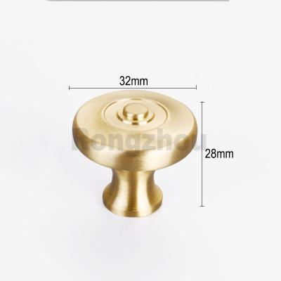 China Luxury Modern Brass Hammered Knobs Furniture Bedroom Kitchen Hardware Handle Cabinet Handle Aluminum/Brass/Stainless Steel for sale