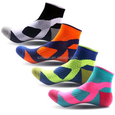 China Top Quality Custom Logo Antibacterial Antibacterial Cotton Cushioned Low Cut Trainer Socks for sale