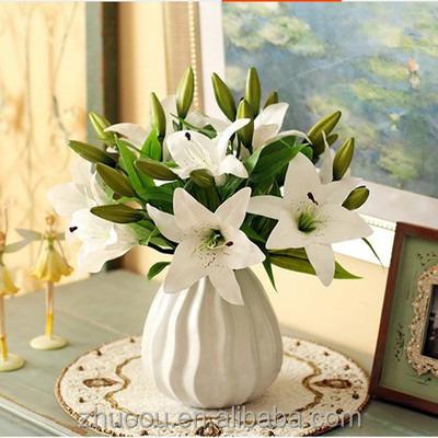 China Home Decoration 3 Head Calla Lily Artificial Tiger Lily Plastic Lily Flower For Home Wedding Floral Decor for sale