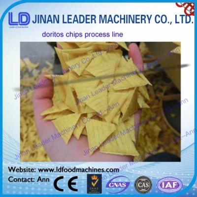 Cina Linea di trasformazione spuntino di cereale di doritos automatici dei chip del cereale che fa macchina in vendita