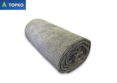 Chine TOPKO vendent la serviette chaude matérielle de yoga de microfiber antidérapage de suède imprimée par coutume à vendre