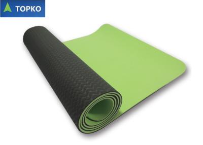 Chine Le tapis épais supplémentaire libre de yoga de latex avec les courroies de transport, réutilisent le tapis de yoga à vendre