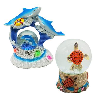 China Best Price Hot Sale Africa Decoration Water Ball Ocean Series Custom Snow Globe Resin Sea Turtles Dolphin Dolphin Fish Resin Souvenir Items for sale