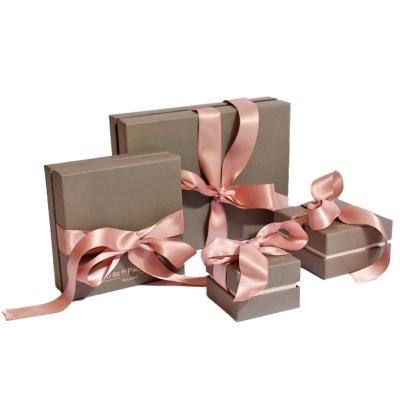 China Materials Soft Style Recycled Welding Jewelry Packaging Small Gift Box Wholesale for sale