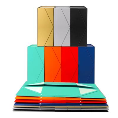 China Recycled Materials Flat Pack Premium Rigid Cardboard Bespoke Gift Packaging Magnetic Closure Luxury Folding Box for sale