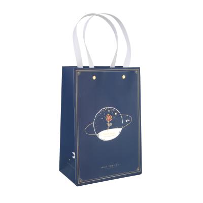 China Recycled Materials Custom Personalized Luxury Business Recycled Gifts Paper Shopping Bag for sale