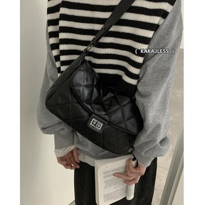 China 2022 fashion fashion purse design woman bags chain sling shoulder bag luxury handbags for women for sale