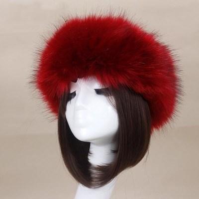 China breathable & Custom Made Women Winter Faux Fox Fur Thick Plush Bucket Hat for sale