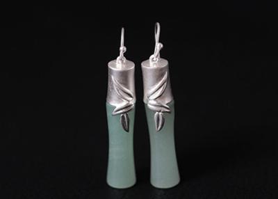 China Creative Design 925 Sterling Silver Earrings With Natural Dongling Jade for sale