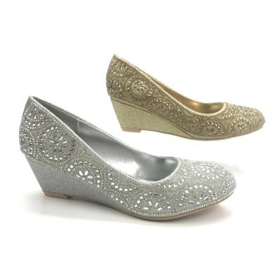 China Ladies Anti-slippery Close Around Toe Low Wedge Glitter Rhinestone Comfort Shoes For Women for sale