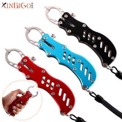 China Innovative Design Best 304 Stainless Steel Sea Fish Gear Rust Protection Fish Lip Handle Fishing Gripper for sale