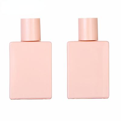 China 30/50ml Spray Perfume Portable Wholesale Cosmetic Dispenser Fashion Pink Travel Cologne Atomizers Glass Perfume Containers for sale