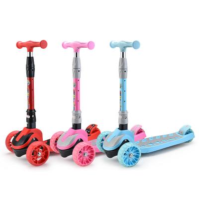 China Mini New PU Folding Maxi Large Adjustable Kid Kick Scooter With Led Ignition Wheel for sale