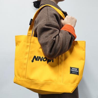 China LOW MOQ Fashion Big Tote Canvas Shoulder Sports Tote Bag Custom Eco-Friendly Active Lifestyle Bags For Gym for sale