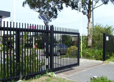 China 1.8m Tall Tubular Steel Gate , Fadeless 4 Rail Fencing for sale