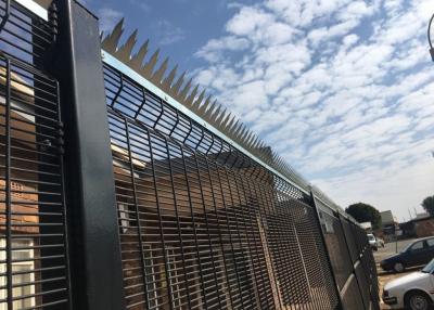 China La buena visibilidad 358 soldó con autógena la subida anti Mesh Fence Durable Commercial de los 2x1.5m en venta