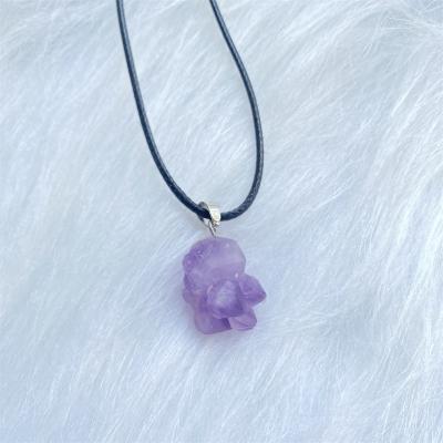 China Natural Raw Amethyst Quartz Stone Necklace China Factory Price Stone Pendant Necklace Jewelry For Women for sale