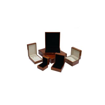 China High Quality OEM Customization Wooden Gift Box Packaging Box Luxury Wholesale Custom Jewelry Box for sale