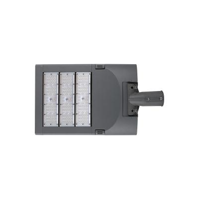 中国 Outdoor waterproof roadway lighting led street light modules smd 180w IP66 IK08 led street light fixture 販売のため