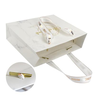 China Durable Custom Fancy Grosgrain Recyled Huihuang Material Satin Gift Boxes Paper Bag Handle Ribbon With Metal Tips for sale