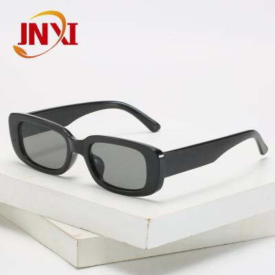 China Fashion sunglasses 2021 wholesale classic hot box small unisex sunglasses in running UV400 for sale