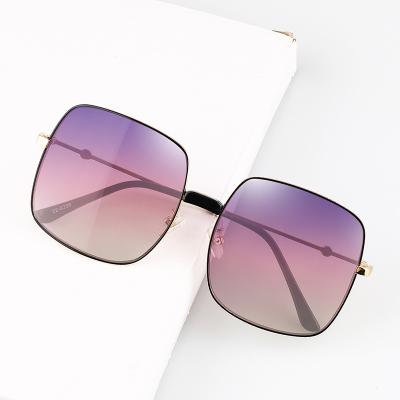 China Luxury Retro Rectangle Fashion Sun Glasses Logo Big Square Custom Shades Women's Luxury Trendy Sunglasses for sale