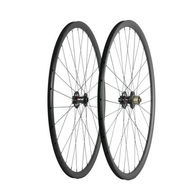 China Factory wholesale 700c carbon wheel carbon fiber road bicycle OEM/ODM mountain bikes TB302 directly for sale