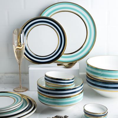 China Sustainable Luxury Porcelain Gold Rim Dinnerware Bulk Restaurant Dinner Set For Wedding for sale