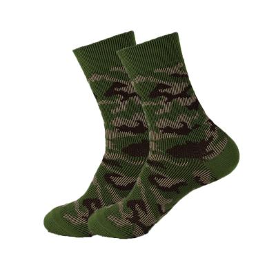 China Athletic Wholesale Breathable Sports Camouflage Comfortable Cotton Camouflage Camouflage Crew Tube Socks for sale