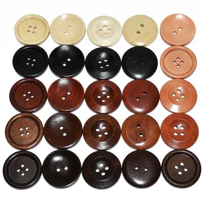 China Washable Wholesale Natural 2 Hole 4 Hole Sewing Wooden Button For Clothing for sale