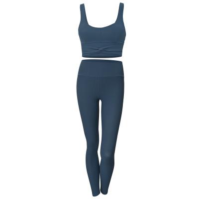 China Breathable Popular Seamless Yoga Suit 2 Piece Sports Shirts Crop Top Gaiters Gym Clothes Fitness Tracksuit for sale