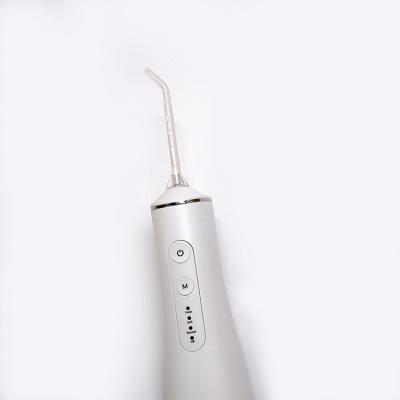 China agua dental recargable oral sin cuerda Flosser del Usb de 180ml Irrigator para el viaje en venta