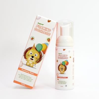 China Bacteriano anti libre de la crema dental del SLS de los niños con sabor a fruta del gusto que blanquea en venta