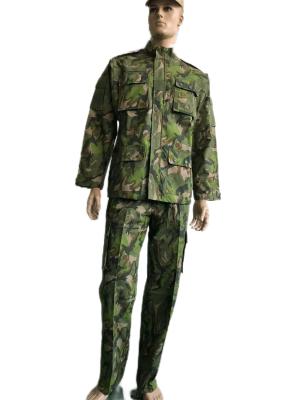 China Button Closure BDU Military Uniform Set Vietnam Military Uniform Customizable for sale