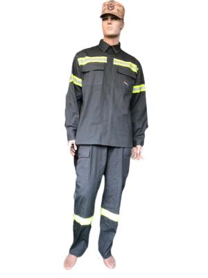 China Men Fire Fighting Suit Waterproof For Emergency Rescue And Firefighting for sale