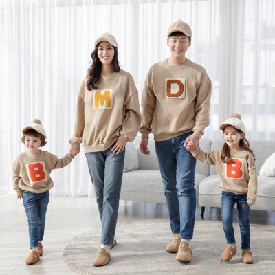 China Mommy and Me Anti-Shrink Spring Matching Outfits Family Apparel Crewneck Sweatshirts 2021 for sale