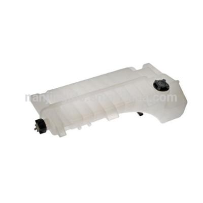 China Auto Coolant Expansion Tank Reservoir 20968795 21846997 For Volvo VNL 08-14 Standard for sale