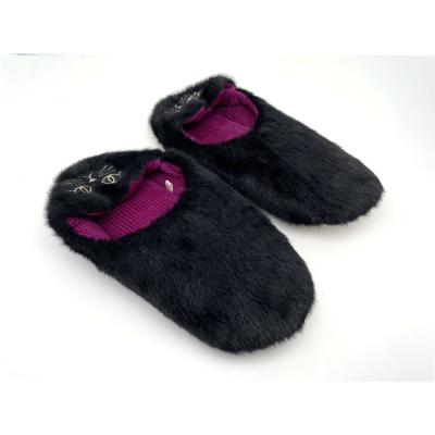 China Slipper 2021 Women's Winter Indoor Slippers Plush Light Weight Soft Men's Ladies Home Designer Slippers for sale