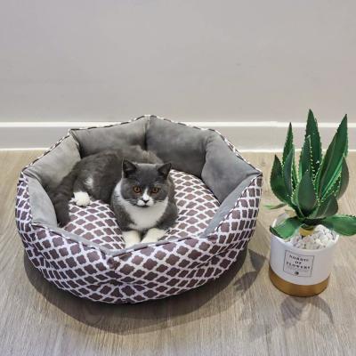 China 2022 New Style Viable Hot Selling Colorful Amazon Cat Bed Plaid PP Cotton Pet Cat Bed With Removable Mat for sale